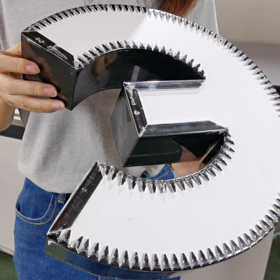 EJON ET20C La curvadora de letras de signo CNC para la muesca y el flanqueo de canales de muesca V-Notch precisos Certificado CE