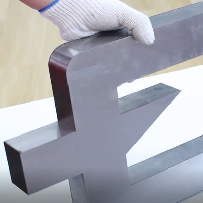 Saldadora de mesa láser CNC de hierro de soldadura EJON E500 para soldadura de precisión y letras a granel