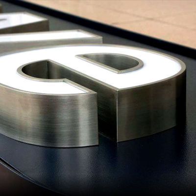 Ejon ET20 Logotipo de metal de alta precisión de publicidad 3D de signo de letra de doblador para usos múltiples