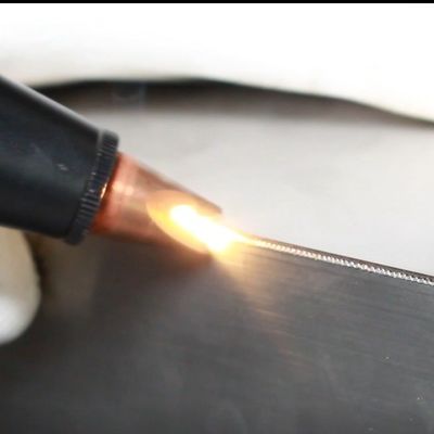 E500 Aplicación para la fabricación de señales metálicas