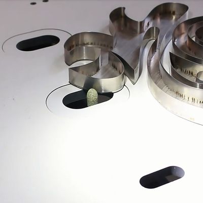 EJON DT1 Máquina automática de rectificación de la superficie de las letras de acero Sander para señales de canal