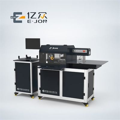 4 Servo Control de Ejes LED señales de la máquina de fabricación para el perfil de aluminio en el mercado de Oriente Medio