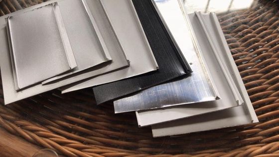 Máquina de flexión de letras de canal de aluminio con capacidad de alimentación y flexión automática
