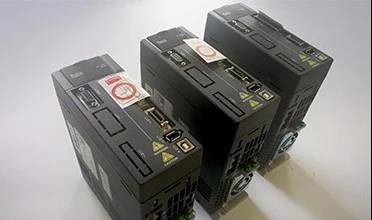 Máquina automática TJ-EJON con control de eje de Fuji