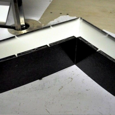 EJON ET20C CNC Aluminio SS Hierro Automático V-Cutting Slotting Notching Flanging Canal letra de flexión de la máquina