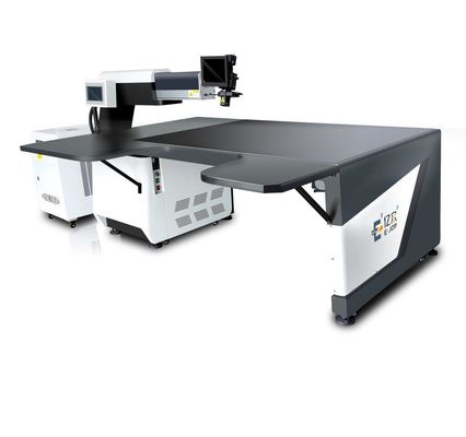 Máquina de soldadura multifunción E-500W con tamaño de 2200*1700*1300mm